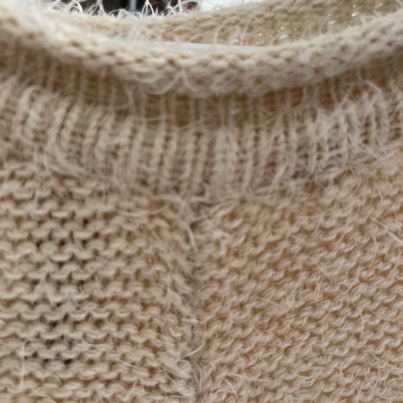 Anthropologie Ladies M beige eyelash sweater. Unique textures, loose threads. - Picture 6 of 8